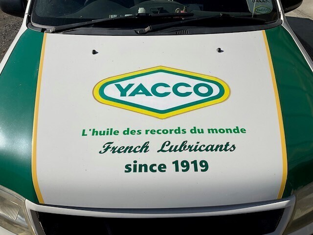 1年経過後の貼り直し: 油売ってる場合なんですけど・・・